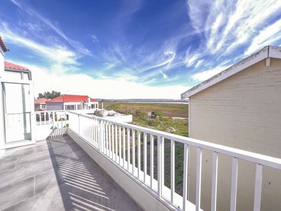 3 Bedroom Property for Sale in Port Owen Western Cape